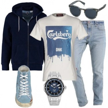 Outfit Accostamenti con la felpa blu