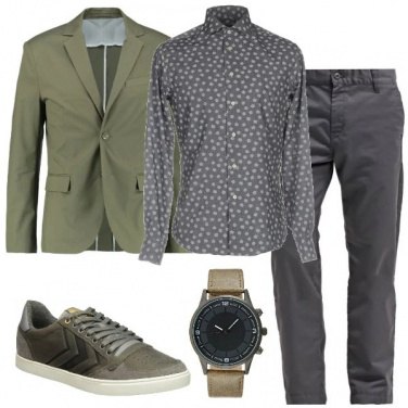 Outfit Grigio e verde