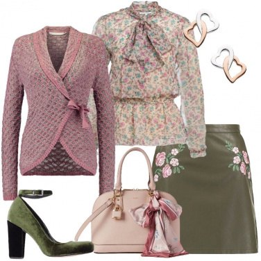 Outfit Un cardigan romantico