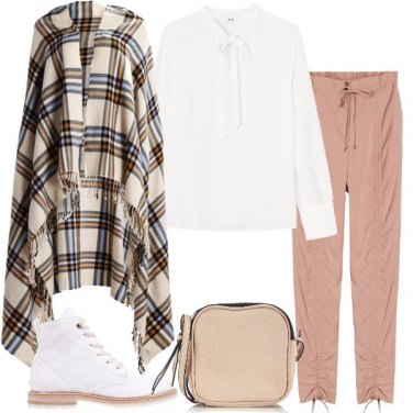 Outfit La mantella a scacchi
