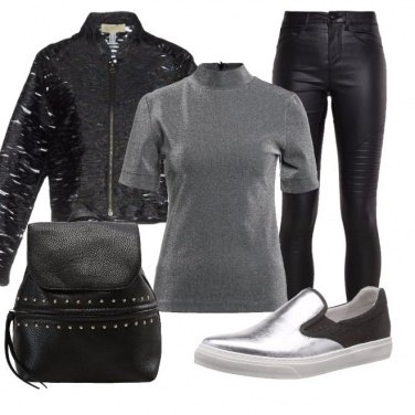 Outfit Laminato effetto pelle