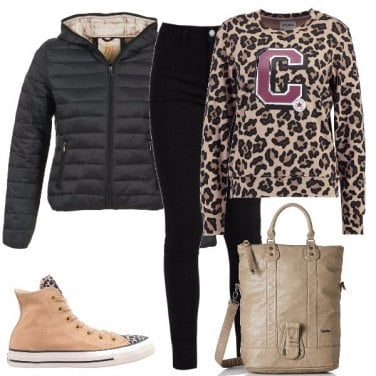 Outfit Maglietta e sneakers