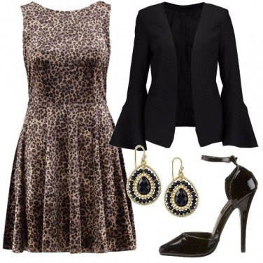 Outfit Maculato a schiena scoperta