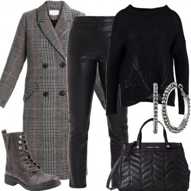 Outfit Cappotto e anfibi