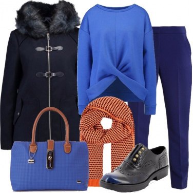 Outfit Il cappotto blu con la zip