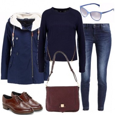 Outfit Blu e cuoio