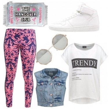 Outfit Wearing leggings