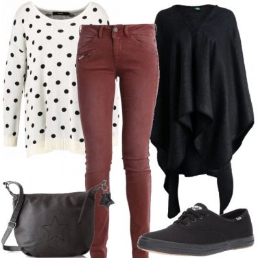 Outfit Con i pois neri