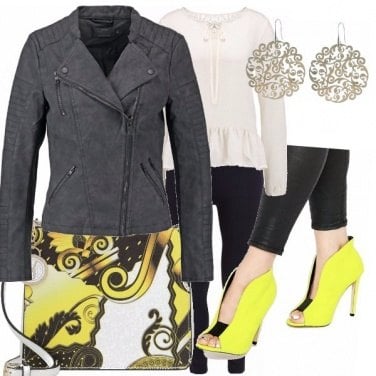Outfit Leggings modellanti in primavera