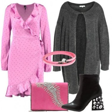 Outfit Il vestito con il cardigan