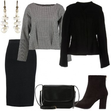 Outfit Tubino e blusa