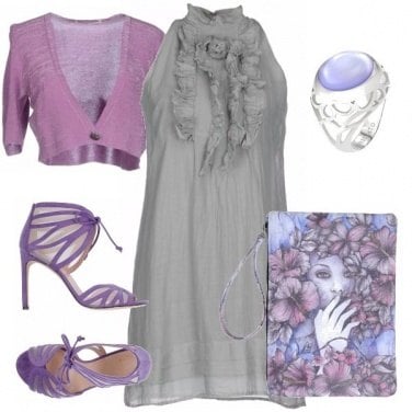 Outfit Lilla, grigio e ruches.