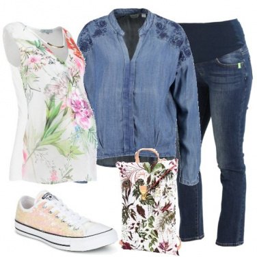 Outfit Mamma in denim e fiori