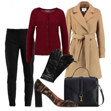 Outfit In carriera con un pizzico d\'animalier