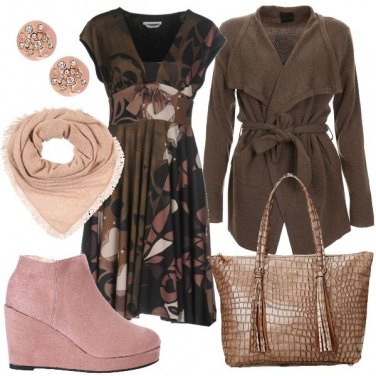 Outfit Le scarpe con la zeppa