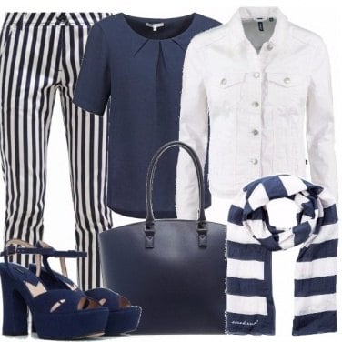 Outfit Blue lines