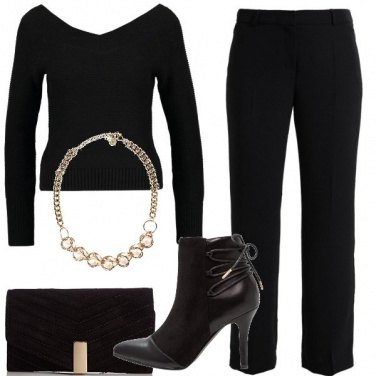 Outfit Girocollo ad effetto dorato
