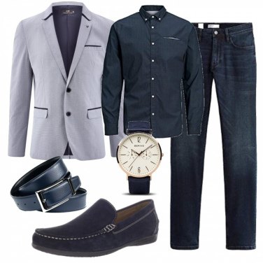 Outfit e Total look Abbigliamento Uomo Donna e Bambino Outfit e Total look Abbigliamento Uomo Donna e Bambino