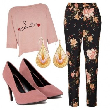 Outfit Oggi molto fantasiosa