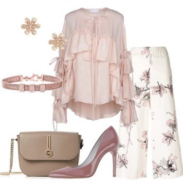 Outfit Romantico pantalone floreale