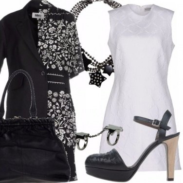 Outfit Beside me