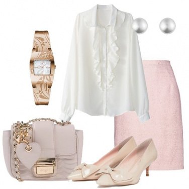 Outfit Camicia bianca con jabots