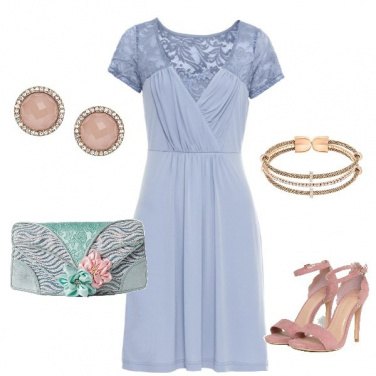 Outfit Romantica in azzurro e rosa