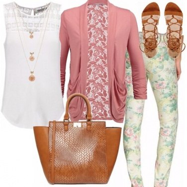 Outfit Pantalone floreale