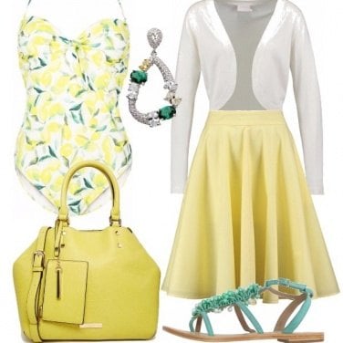 Outfit Lady al mare