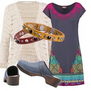 Outfit Con un look folk