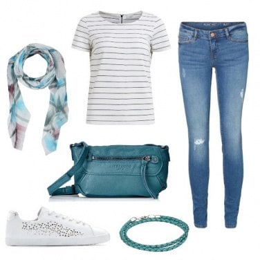 Outfit Stripes and green