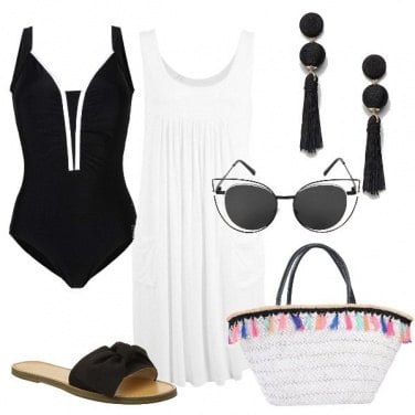 Outfit Curvy on the beach in B & W