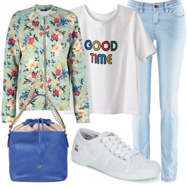 Outfit Fiori sulla giacca