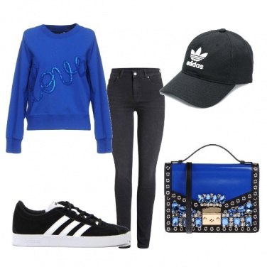 Outfit Il blu elettrico