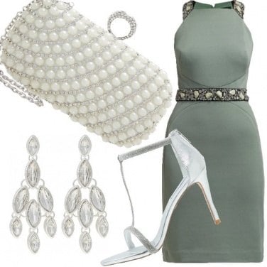 Outfit Eleganza verde smeraldo