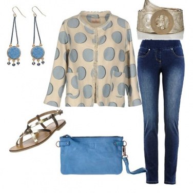 Outfit Pois color del cielo