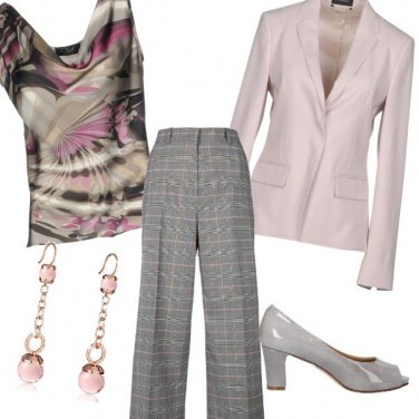Outfit Rosa e grigio