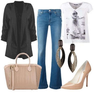 Outfit T-shirt e blazer