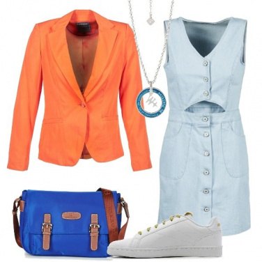 Outfit Il vestito corto con l\'oblò