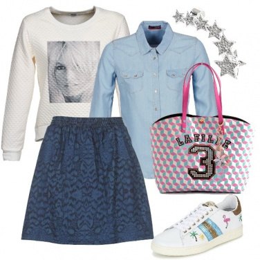 Outfit In sneakers con la gonna