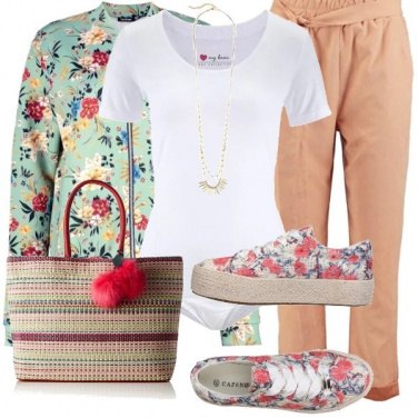 Outfit Sneakers fiorite