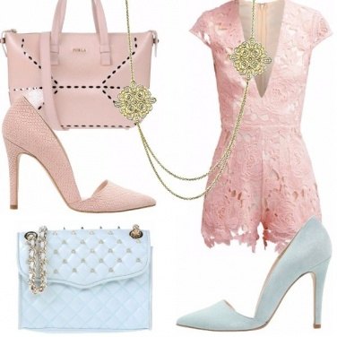 Outfit La tutina in pizzo rosa