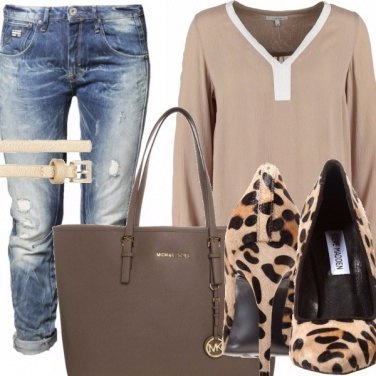Outfit Hear me roar