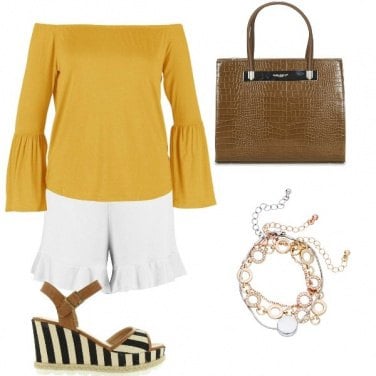 Outfit Sandali a righe