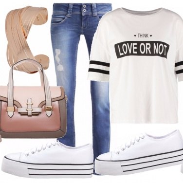 Outfit Jeans e bianco