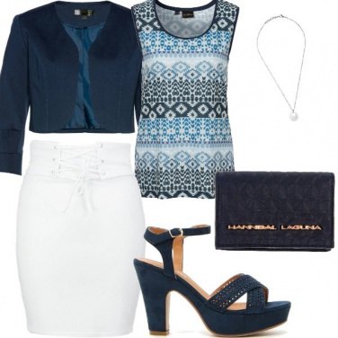 Outfit Public relation in bianco e blu