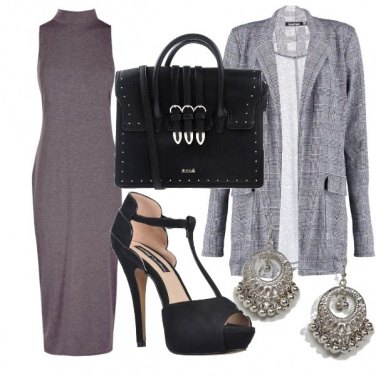 Outfit Bella in grigio