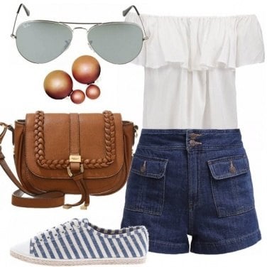 Outfit Occhi puntati sulle spalle