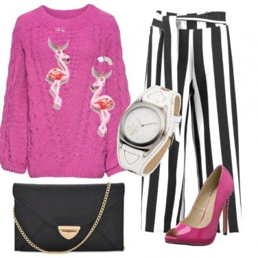 Outfit Righe e orecchini flamingo