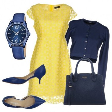 Outfit Blu e giallo in ufficio